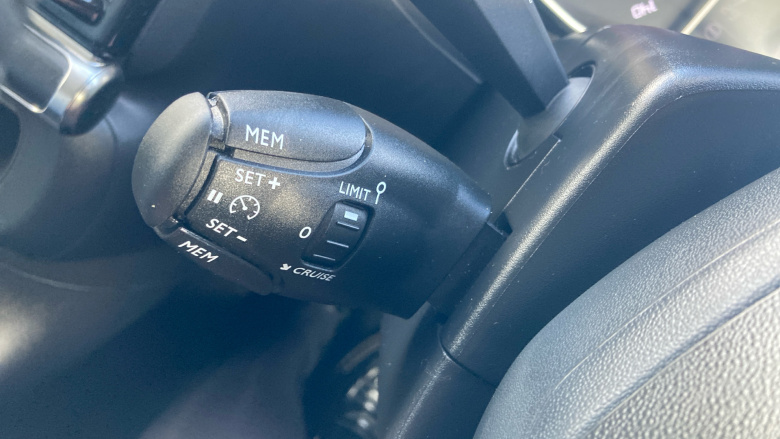 Citroen C3 1.2 PureTech Elle 5dr Petrol Hatchback